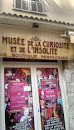 Musée De La Curiosité Et De L'insolite