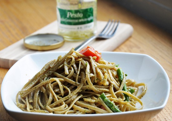 [pesto%2520linguine%2520181%255B3%255D.jpg]