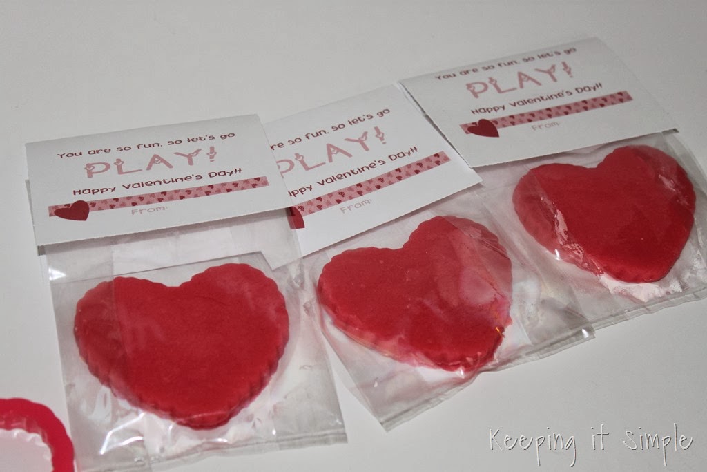 [homemade-play-dough-easy-valentine%2520%25287%2529%255B9%255D.jpg]