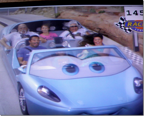 [9.11.12-carsland-radiator-springs-ra%255B2%255D.jpg]