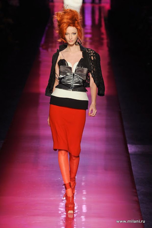 jean-paul-gaultier-haute-couture-spring-2012-pfw27.jpg
