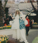 Alice in Wonderland on stilts