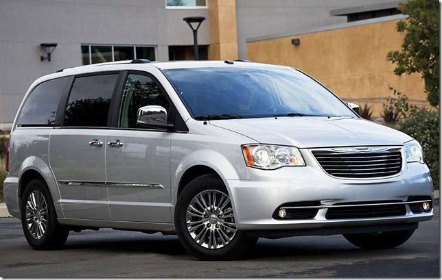 Chrysler-Town_and_Country_2011_1600x1200_wallpaper_04