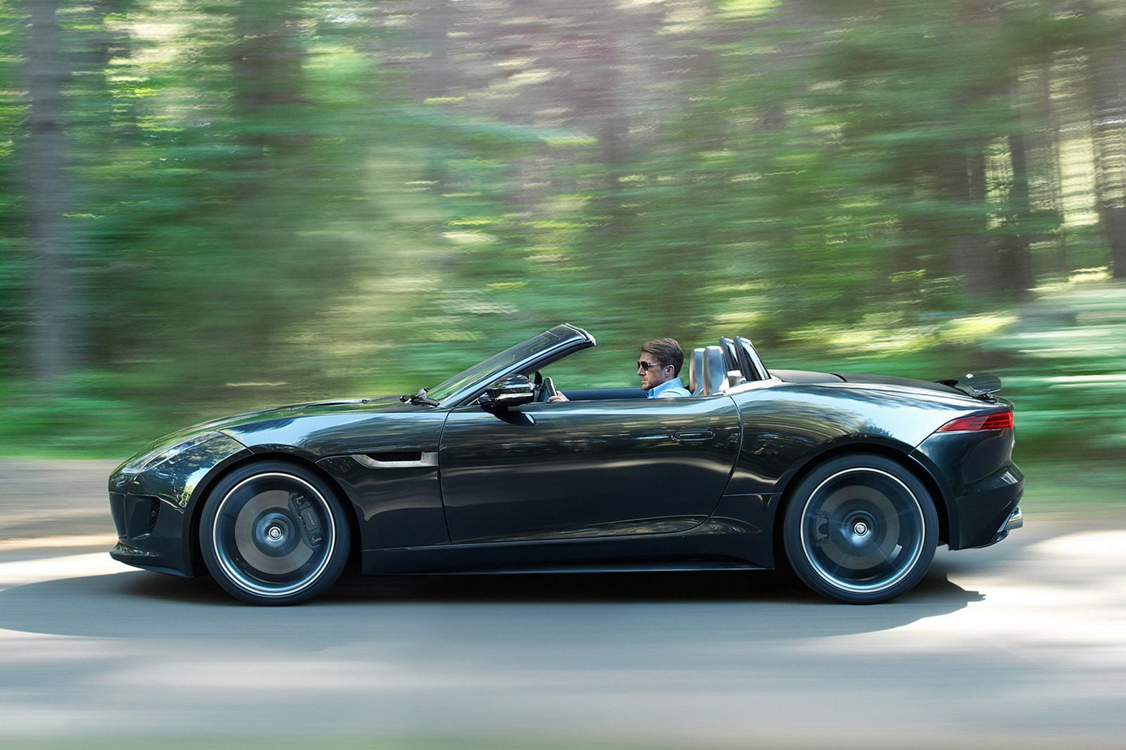 [2013-Jaguar-F-Type-11%255B5%255D.jpg]