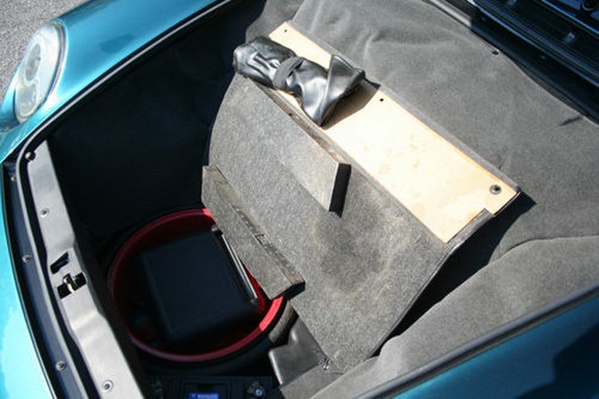 [1996-PORSCHE-993-C2-18%255B2%255D.jpg]