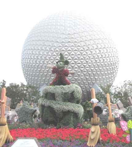 [Florida%2520vacation%2520Epcot%2520topiary%2520Mickey%2520in%2520front%2520of%2520ball%255B3%255D.jpg]