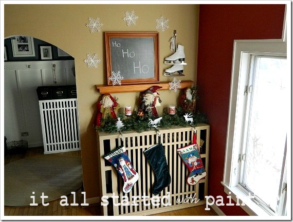 Holiday Mantel Wide (550x413) (2)