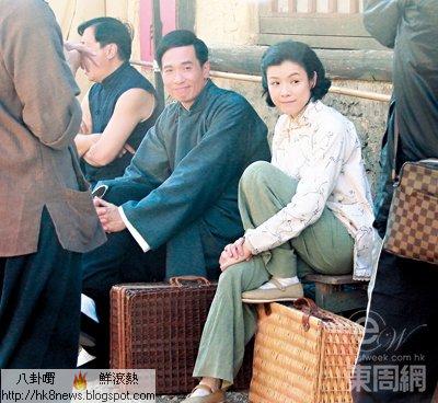 雖然陳豪只有一場戲,但陪女友陳茵媺開工,坐足半日。