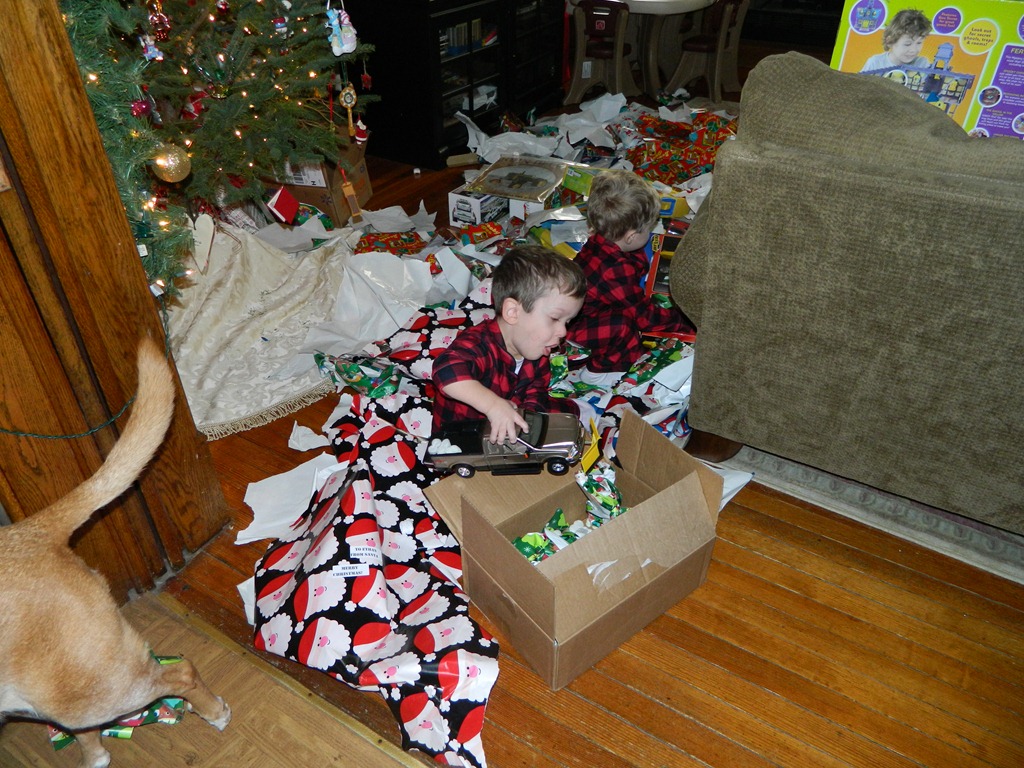 [December-2011-1433.jpg]