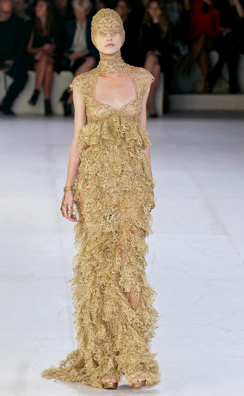 alexander-mcqueen-ss-2012-12.jpg