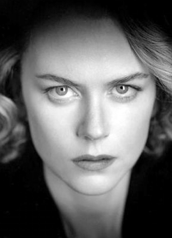 [Manuel%2520Outumuro_Nicole%2520Kidman%255B6%255D.jpg]
