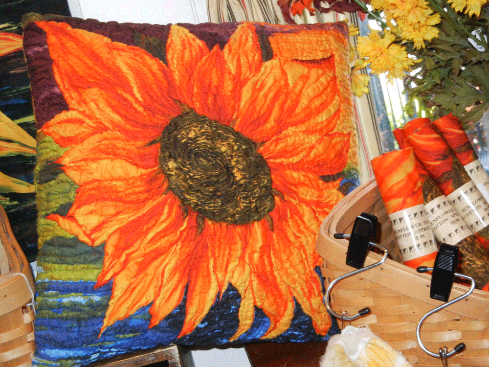 [Flower-pillow%255B3%255D.gif]