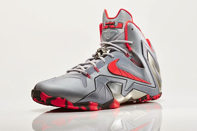 Nike バッシュ　REBRON XI ELITE SERIES Nike LeBron 11 Elite SE University Red/Metallic Gold | Nice