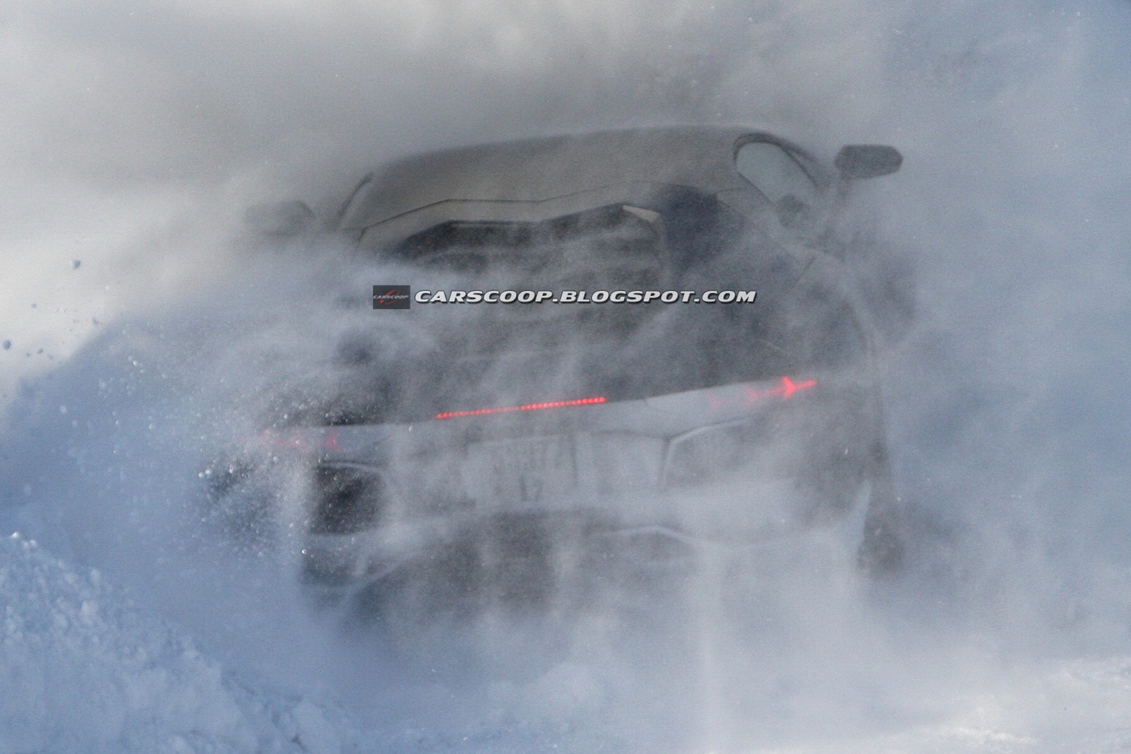 [Lamborghini-Aventador-LP700-4-Crash-10%255B3%255D.jpg]