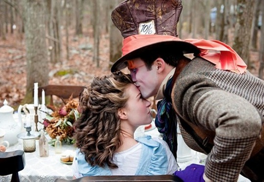Alice-In-Wonderland-Wedding-6-580x386 Alice-In-Wonderland-Wedding-6-580x386