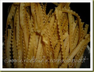 Ricciolina con pancetta fresca, aglio e cipolla di Tropea (2)