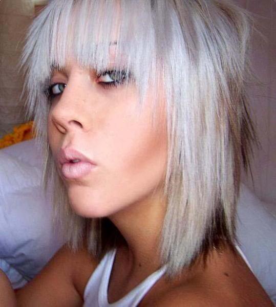 EMO hairstyles - Emo Hair For Girls