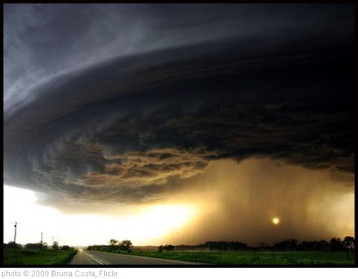 'Storm!' photo (c) 2009, Bruna Costa - license: http://creativecommons.org/licenses/by/2.0/