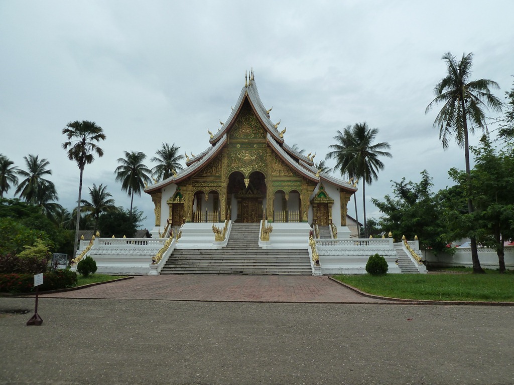 [Laos-Luang-Parbang-Museum-6-August-2.jpg]