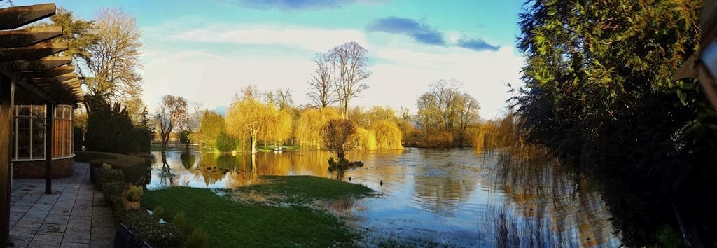 [DSC03764%2520Stitch%2520%25282000x691%2529%255B6%255D.jpg]