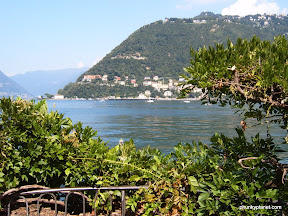 Walking around Lake Como