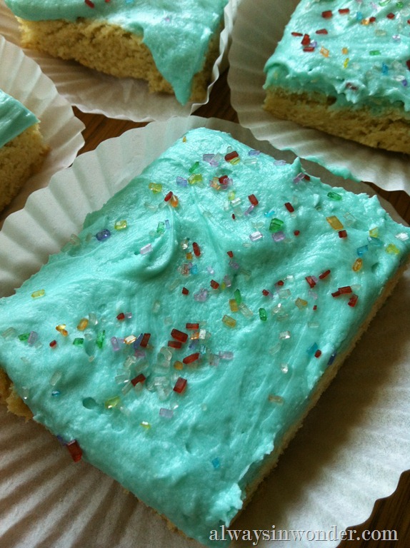 [making_sugar_cookie_bars%2520%25289%2529%255B5%255D.jpg]