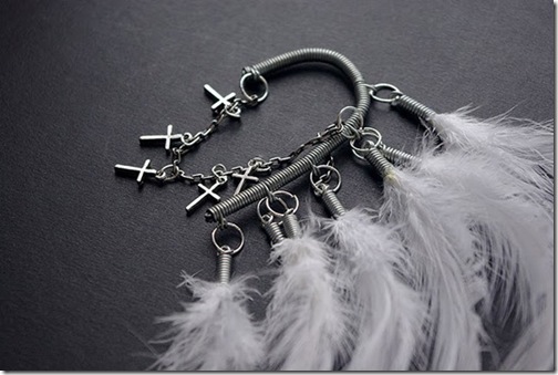 ear-cuff-white-silver-crosses2 ear-cuff-white-silver-crosses2