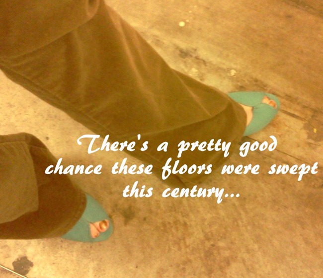 [IMG_20120110_172529%255B5%255D.jpg&description=Wardrobe Wednesday: The 30 Minute Goodwill Challenge')]