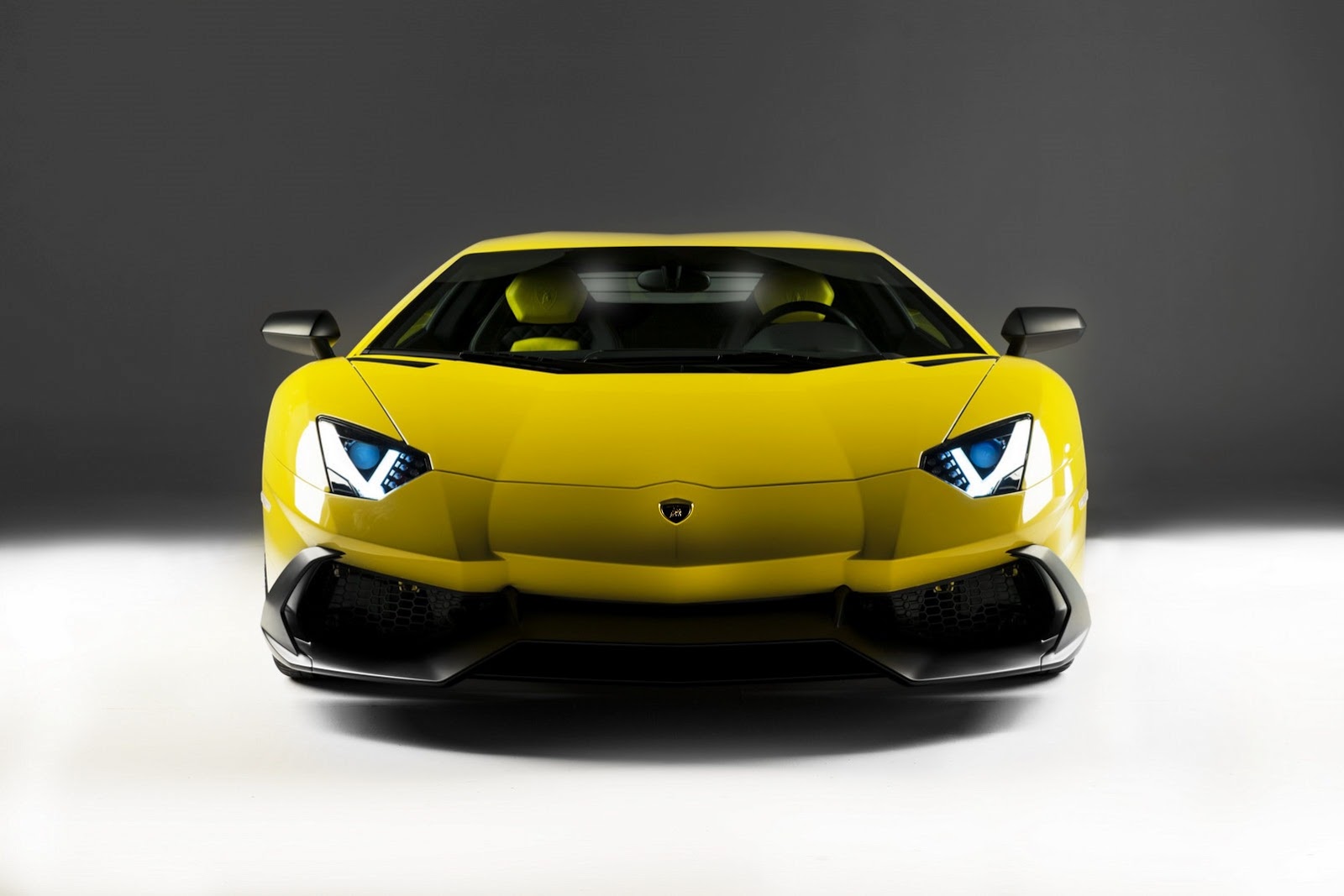 [Lamborghini-Aventador-50-Anniversario6%255B2%255D.jpg]