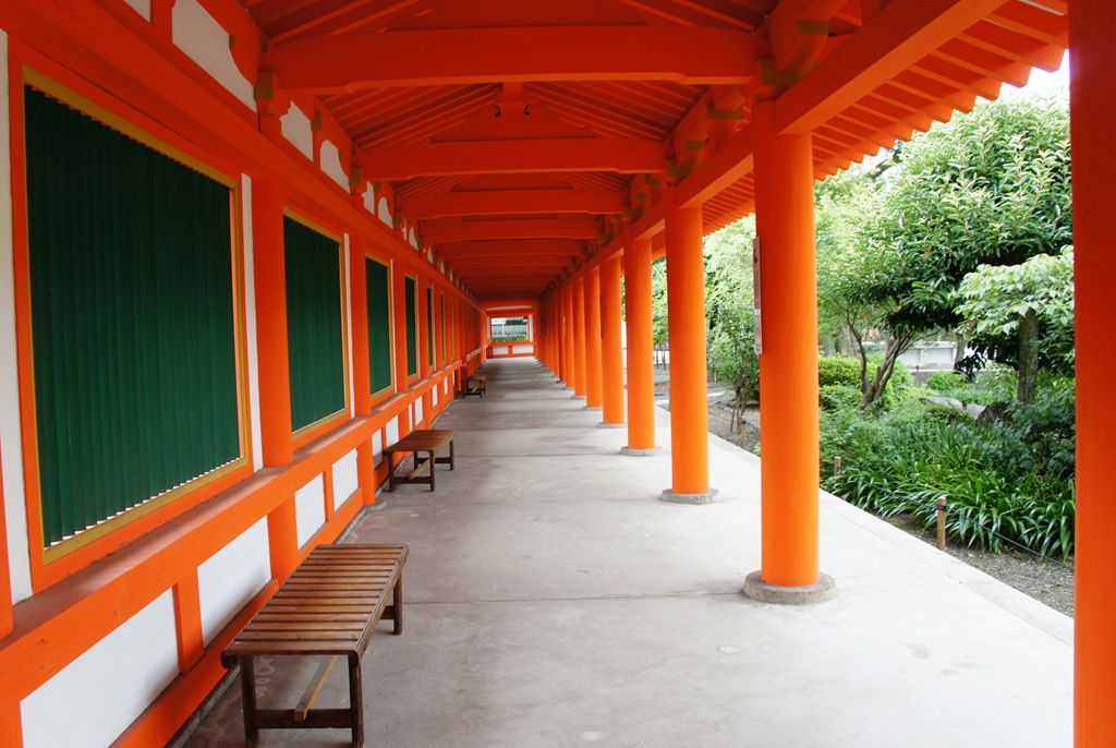 [Gloria-Ishizaka---Sanjusangendo---co.jpg]