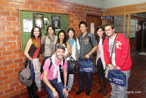 [1-Docentes%2520e%2520acad%25C3%25AAmicos%2520do%2520Cen%255B6%255D.jpg]