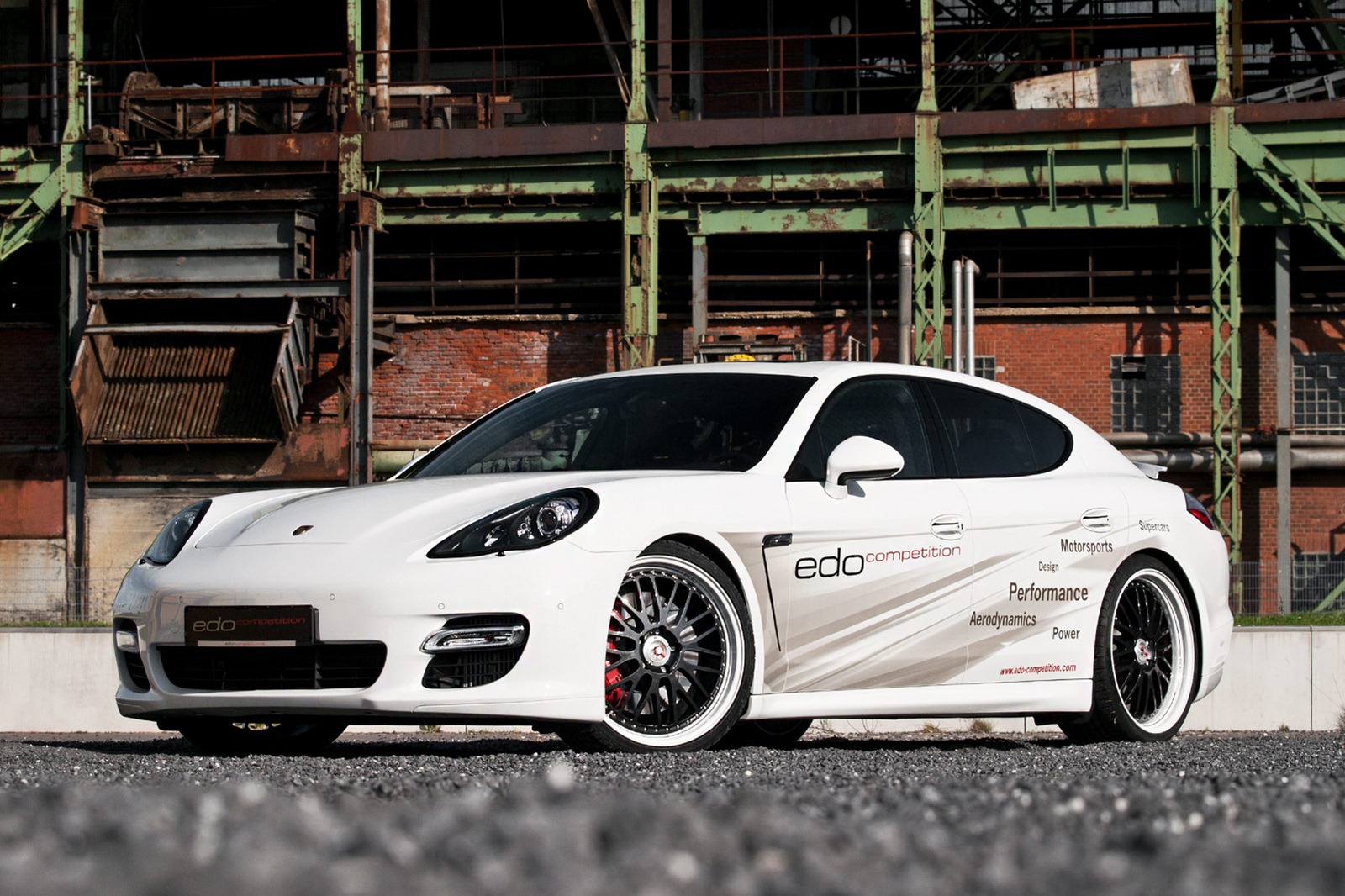 [Porsche-Panamera-Edo-Competition-Turbo-S11%255B2%255D.jpg]