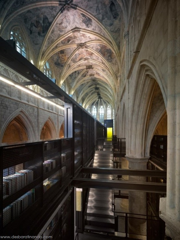 selexyz-library-livraria-holanda-igreja-desbaratinando (3) selexyz-library-livraria-holanda-igreja-desbaratinando (3)