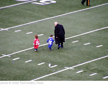 'Tom Coughlin and Grandkids' photo (c) 2008, Ted Kerwin - license: http://creativecommons.org/licenses/by/2.0/