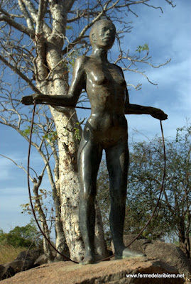 Nouba du parc des sculptures de Laongo Nouba du parc des sculptures de Laongo