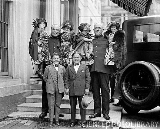 C0093346-Midgets,_historical_image-SPL C0093346-Midgets,_historical_image-SPL