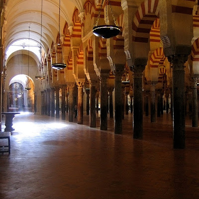 Beams, Córdoba , Source: http://www.flickr.com/photos/10124081@N00/363721800 363721800.jpg