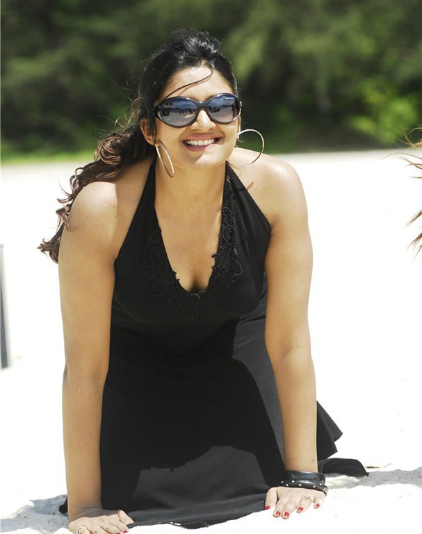 [vimala_raman_closeup_very%2520hot%2520pics%255B3%255D.jpg]