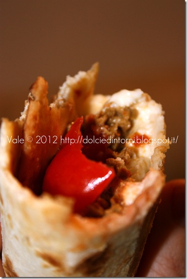 Piadina con ciliegini e bruschetta di olive Piadina con ciliegini e bruschetta di olive
