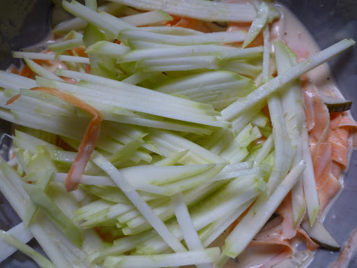 Now mix up the slaw.