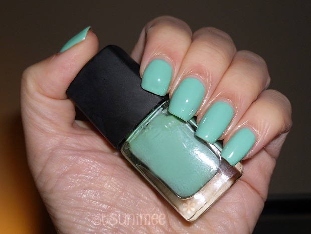 06-gold-by-giles-nail-polish-turquoise-review