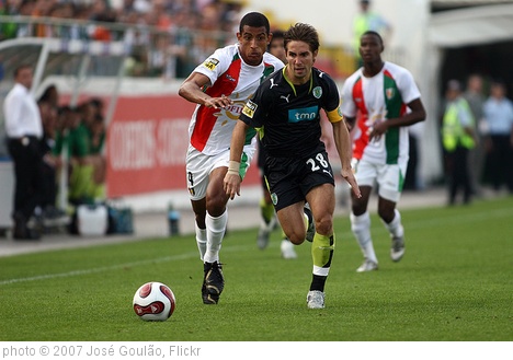 'JoÃ??Ã?Â£o Moutinho' photo (c) 2007, JosÃ??Ã?Â© GoulÃ??Ã?Â£o - license: http://creativecommons.org/licenses/by-sa/2.0/