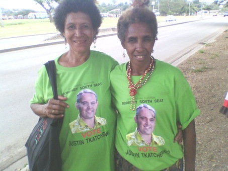 This blogger does not endorse the candidate, jus took pic