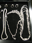 Beautiful diamonds from De Beers and the DIC (Diamond Information Center). Beautiful diamonds from De Beers and the DIC (Diamond Information Center).