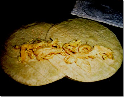 1  TORTILLAS TRASLAPADAS SE PONE LA CARNE
