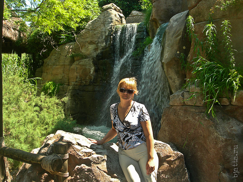20. Aloha Polynesia. Порт Авентура. Port Aventura. Salou. Costa Dorada. Spain. Мокрые, но довольные, и на ярком солнце сохнем быстро. 20. Aloha Polynesia. Порт Авентура. Port Aventura. Salou. Costa Dorada. Spain. Мокрые, но довольные, и на ярком солнце сохнем быстро.