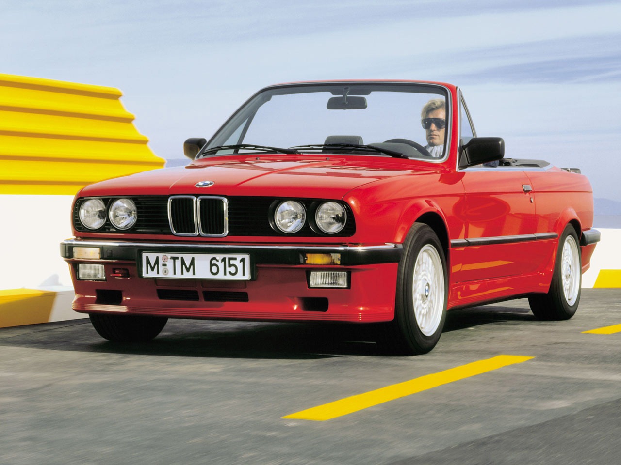 [BMW-E30-3-Series-Convertible-155.jpg]