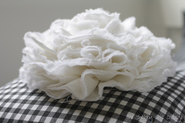 [Flower%2520Pillow%255B13%255D.jpg]