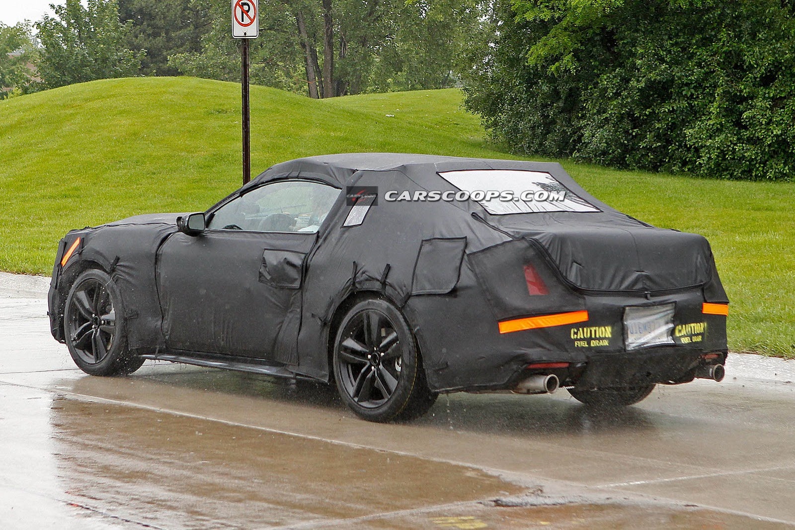 [2015-Ford-Mustang-Coupe-4Carscoops%255B3%255D.jpg]