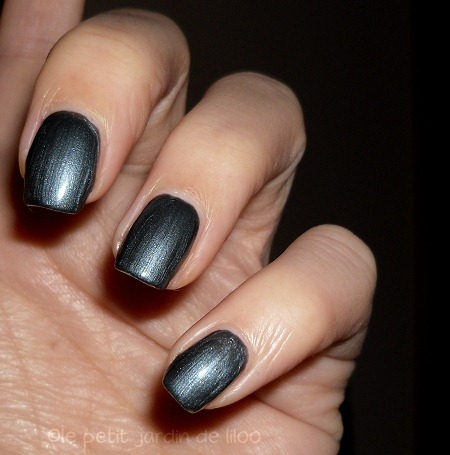 [005-loreal-paris-color-riche-luxembourg-garden-mini-nail-polishes-review-swatches-%255B4%255D.jpg]